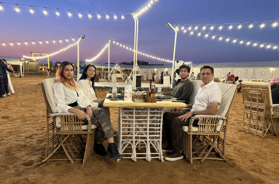 Evening Desert Safari Dubai With BBQ Dinner: A thrilling Adventure